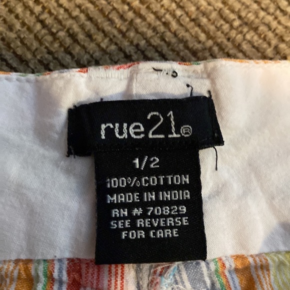 Rue 21 shorts - Picture 2 of 5